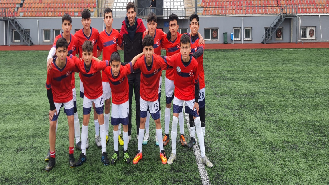 İstanbul Okullar Arası Futbol Turnuvası Son 16